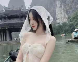 Tràng An Ninh Bình du xuân chơi độ hàng găm bi